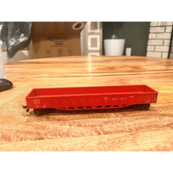 Roco HO Scale The Milwaukee Road 50' Gondola MILW #90278 Model Train Car - Picture 1 of 3